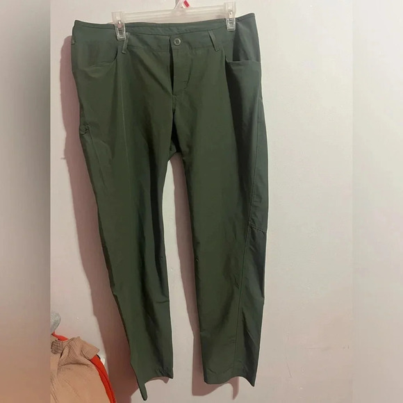 arcteryx women pants greentapered size 12 ca#34438 side pocket